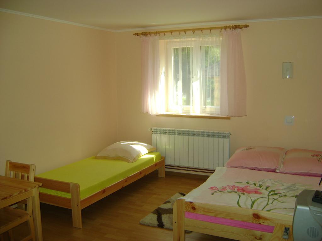 Nad Strumykiem W Polanczyku Tel 13- 469 -2257 * Polańczyk